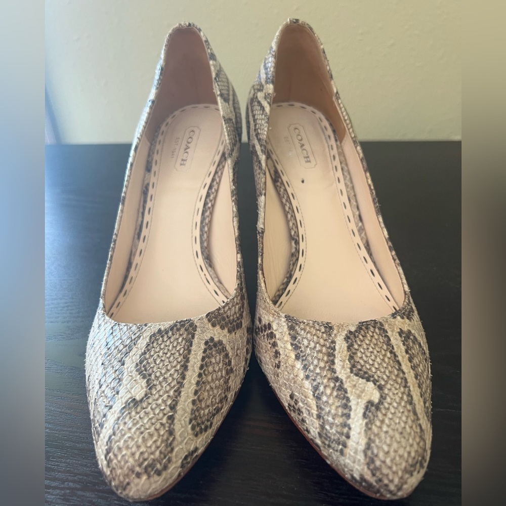 Coach Ladies Python Print Shoes Size 8.5 - image 1
